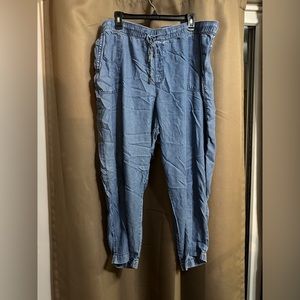 Gap pants (jean-like)
